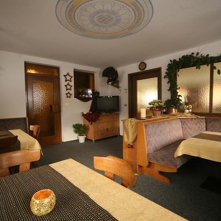 Отель Garni Iosc Сан-Виджилио-ди-Мареббе Экстерьер фото